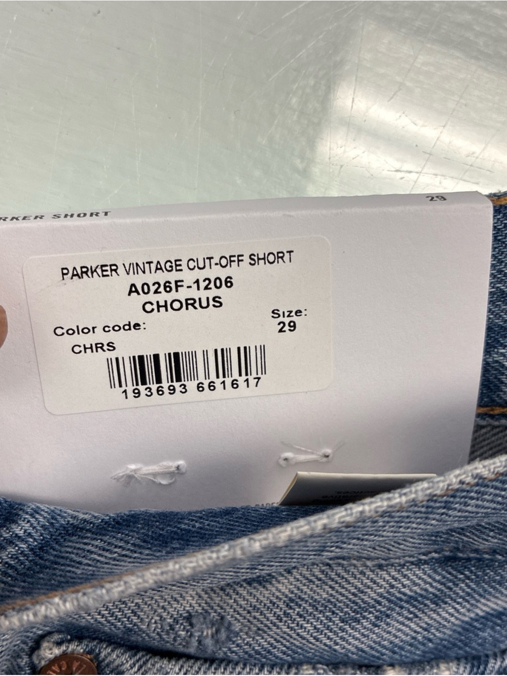 Agolde Parker Vintage Cut Off Short - Light Wash Blue Denim - Size 29 NWT New - Picture 9 of 16